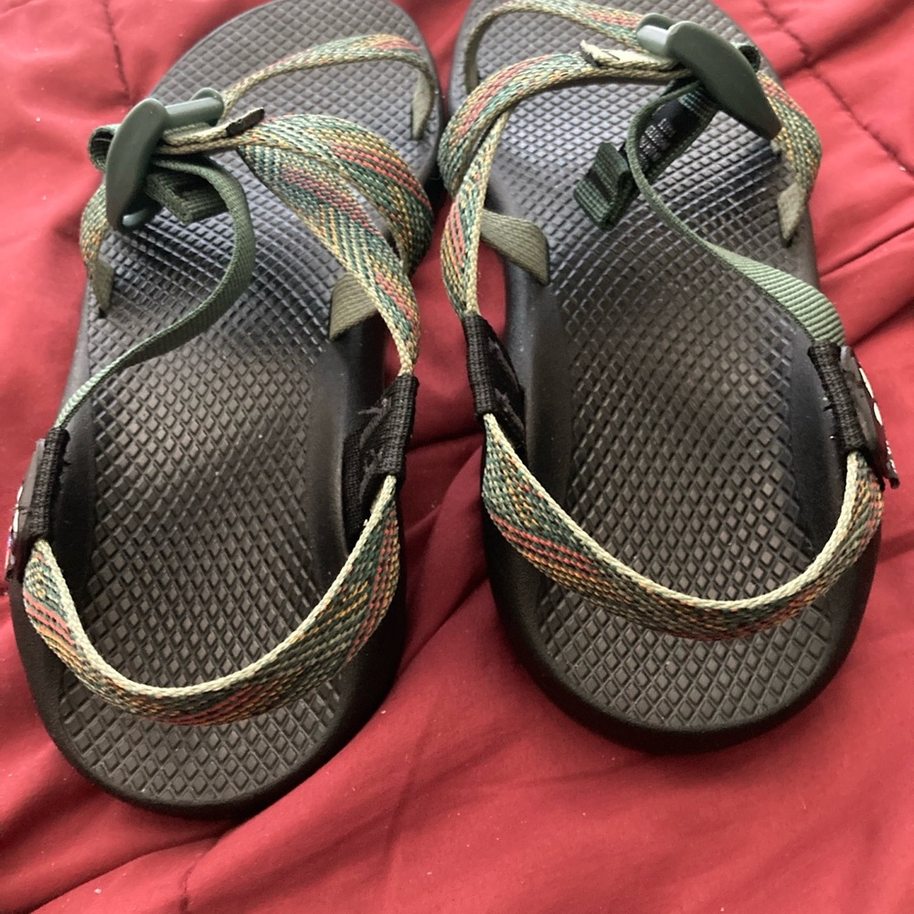 NWOT Chaco Z/1 Classic Green Adjustable Strap Sandal. Mens’ size 8M.